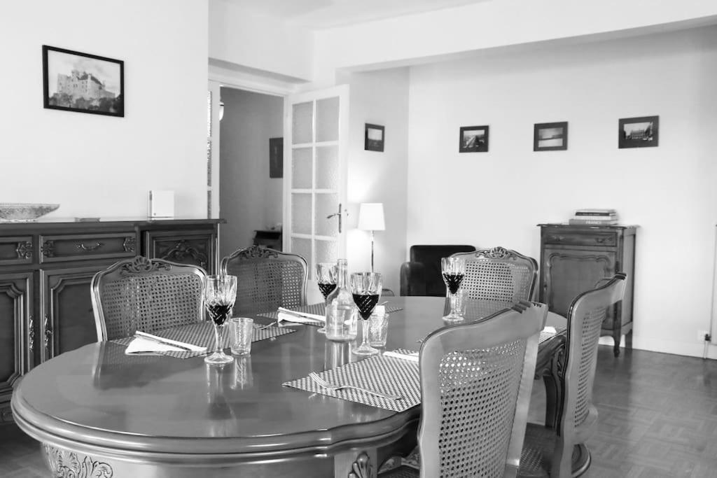 Large 2 Bed-Balcony-7 Mins Walk To Historic Centre Apartment Sarlat-la-Caneda Luaran gambar
