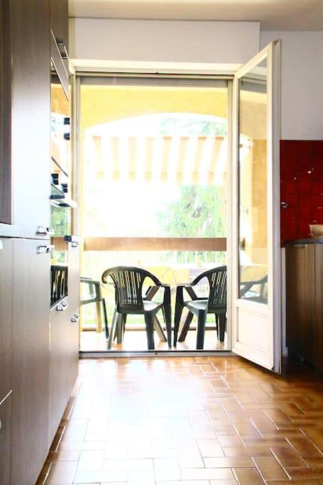 Large 2 Bed-Balcony-7 Mins Walk To Historic Centre Apartment Sarlat-la-Caneda Luaran gambar