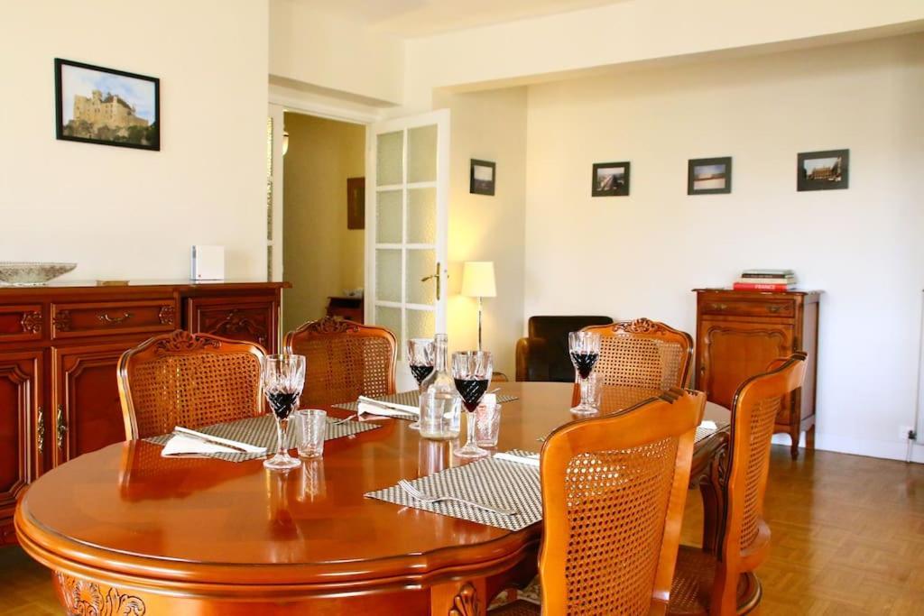 Large 2 Bed-Balcony-7 Mins Walk To Historic Centre Apartment Sarlat-la-Caneda Luaran gambar